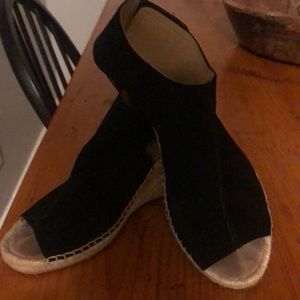 Maypol Black Suede Sandels